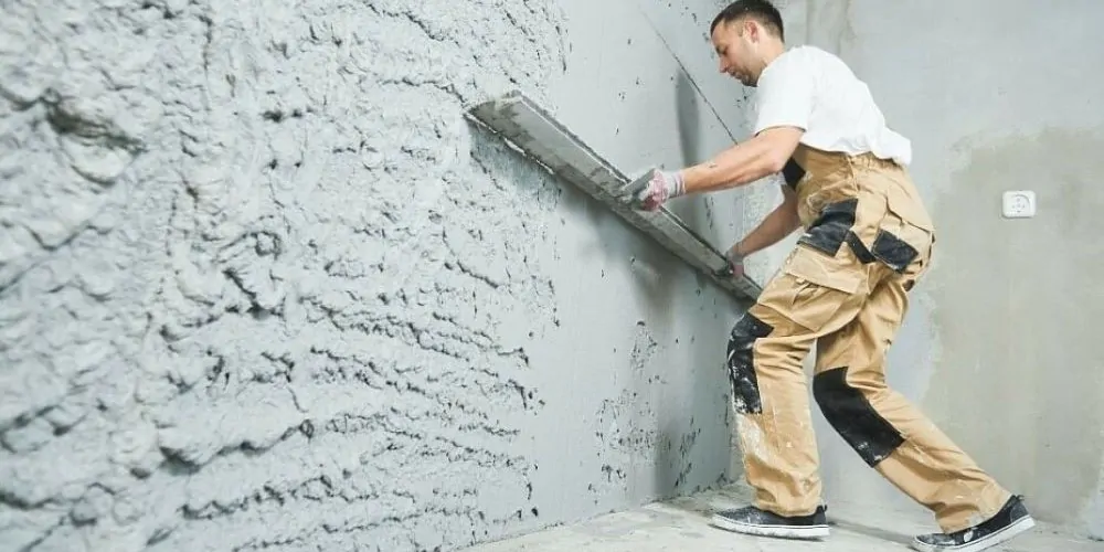Оштукатуривание стен — что нужно знать